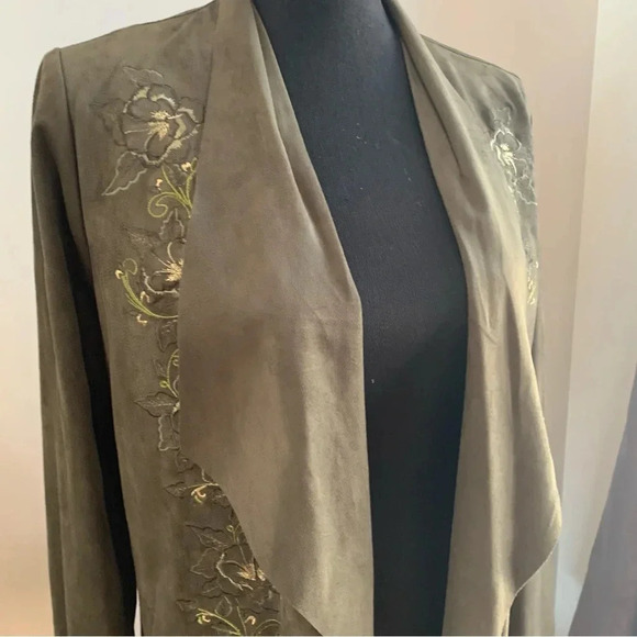 Chico’s Faux Suede Embroidered Open Drape Front Jacket, Olive Green, Small 8-10 - Picture 5 of 5